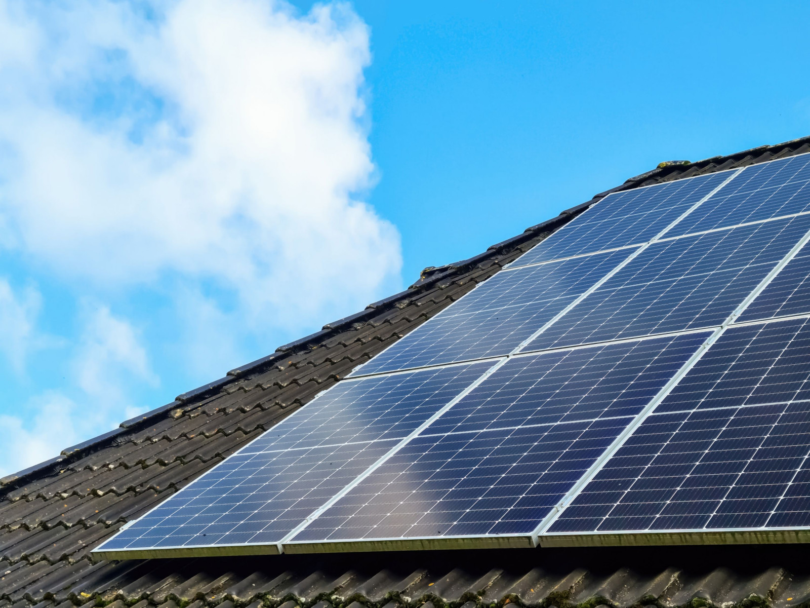 Tekst - billede - Hvad er solceller?